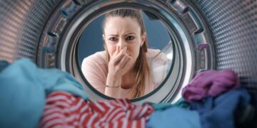 Çamaşır Makinesinde Koku Sorunu Yaşayanların Çoğu Aynı Hatayı Yapıyor
