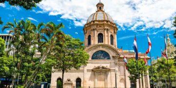 Dünyanın En Ucuz Şehrine Akın Akın Gitmeye Başladılar