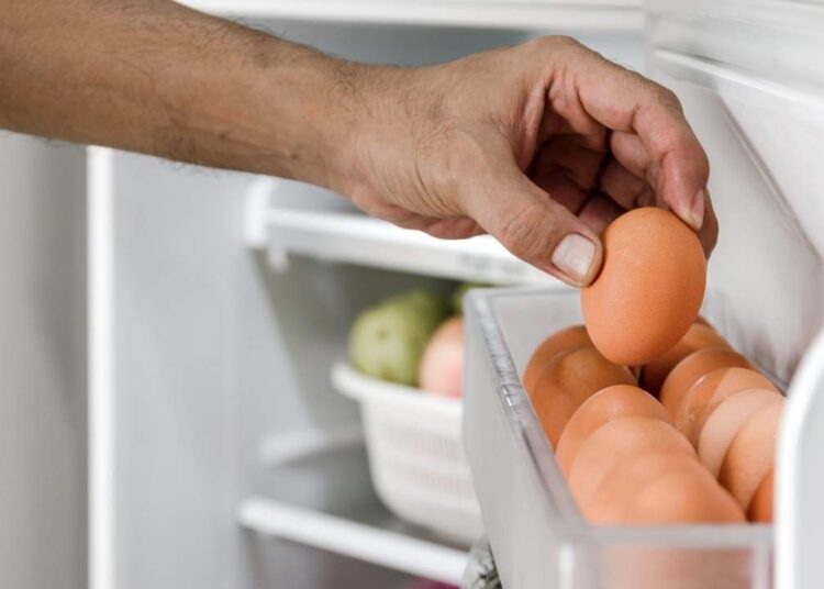 Gıda uzmanı yumurtanın tazeliğini koruması için nasıl saklanacağını açıkladı