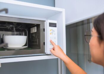 Mikro dalga fırında 5 dakikada yapılan çinlilerin favori yemeği