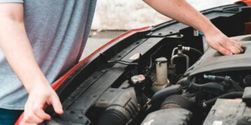 Yolda kaldığınızda aracınızda ilk bakmanız gereken nokta! Servis masrafını sıfırlıyor